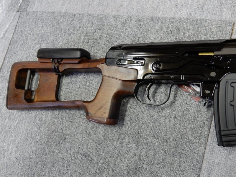 ドラグノフ手動エアーコッキングとオマケマルイ電動AK ドラグノフ手動エアーコッキングとオマケマルイ電動AK ドラグノフ手動